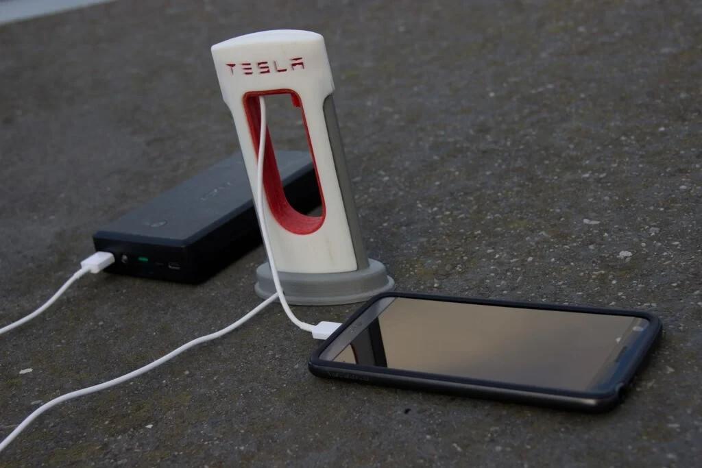 Tesla Phone Charger Holder Fits Samsung USB C Android Cord Port - Made in Aust